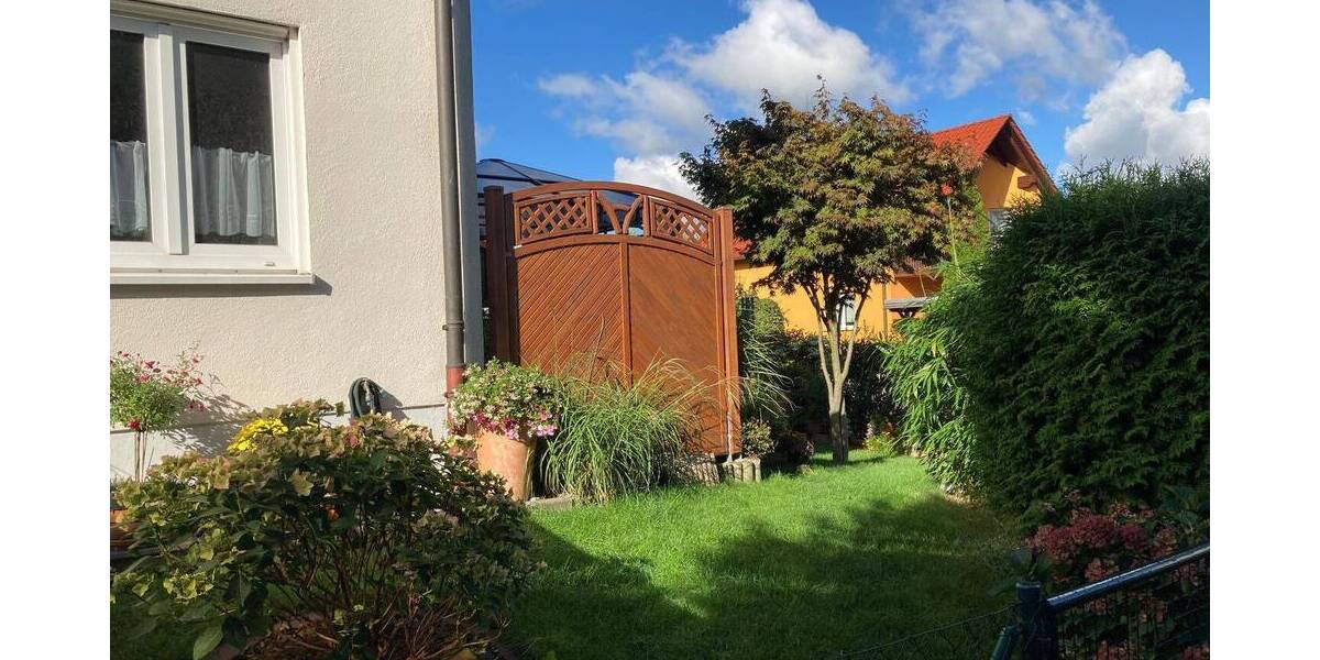 Verkauf von 2 Haushälften mit 3 Wohneinheiten in Gaustritz zimmer