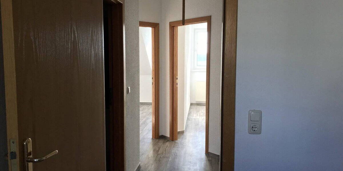 Reihenmittelhaus Bernsbach Bernsbach - 5 Zimmer, 120 m&sup2;, 220.000&euro; | Angebot:26500144