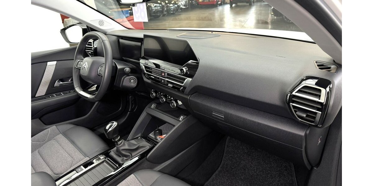 Citroen C4 Puretech 130 PLUS LED CAM Sitzheizung 25.850 km 15.220 &euro; Lich 35423