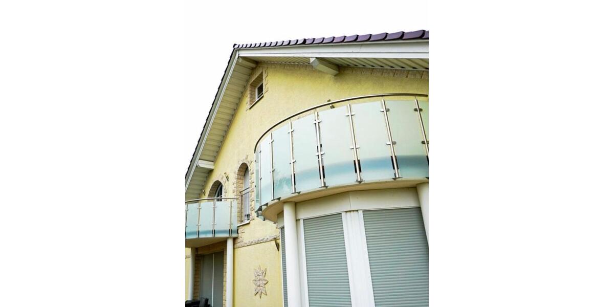 Einfamilienhaus Lohfelden - 5 Zimmer, 245 m&sup2;, 3.000&euro; | Angebot:26698564