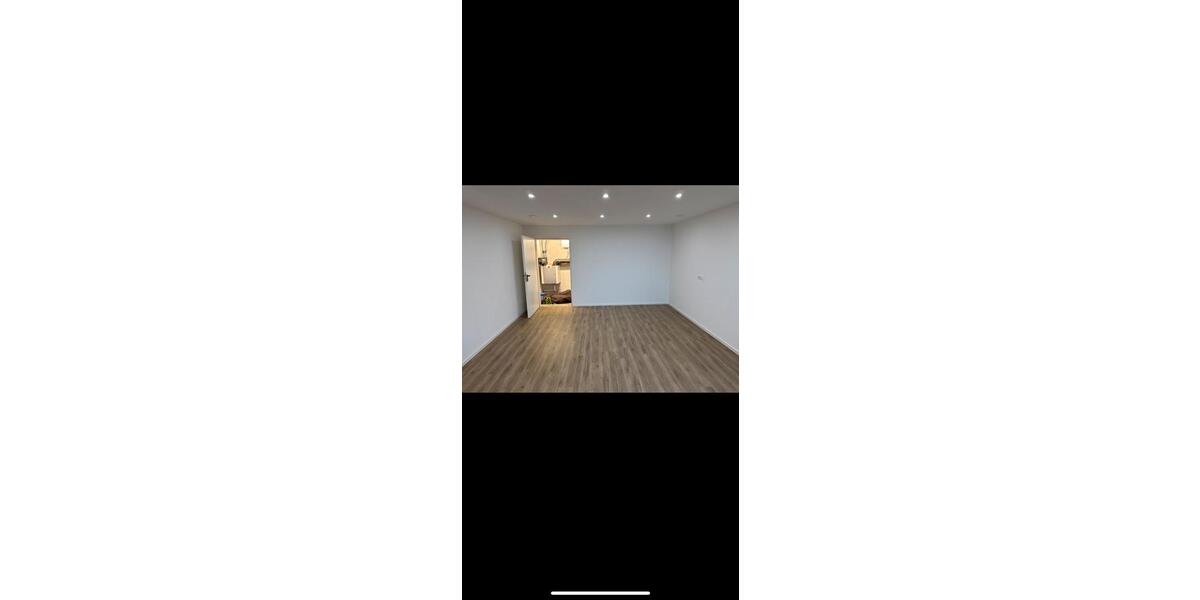 Erdgeschoßwohnung Wendlingen am Neckar - 3.5 Zimmer, 132 m&sup2;, 1.400&euro; | Angebot:22106168