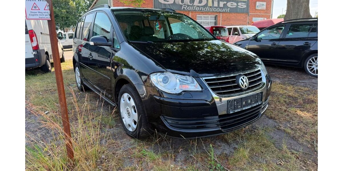 VW Touran 290.000 km 2.480 &euro; Rendsburg 24768