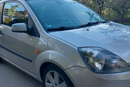 Ford Fiesta 214.454 km 1.999 &euro; Eiterfeld 36132