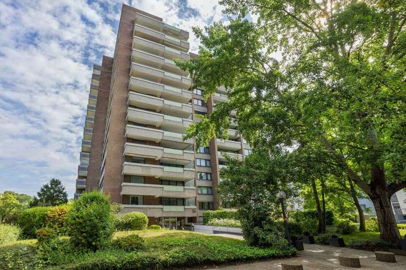 Wohnung zum Kaufen in Düsseldorf 565.000 € 102.09 m²