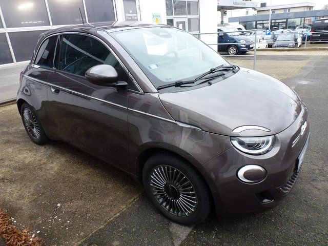 Fiat 500 39.701 km 14.950 &euro; Bad Oldesloe 23843