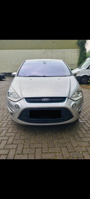 Ford S-Max 266.000 km 4.100 € Düsseldorf 40591