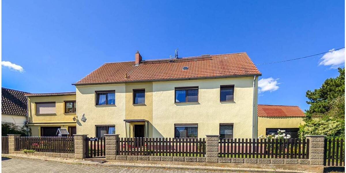 Einfamilienhaus Torgau Staupitz - 7 Zimmer, 215 m&sup2;, 139.000&euro; | Angebot:25676296