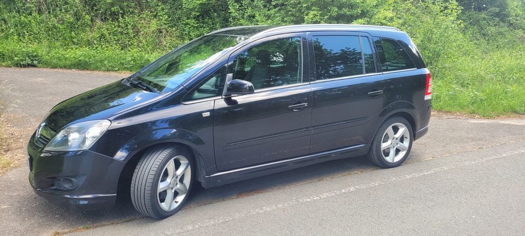 Opel Zafira 258.200 km 2.900 € Marsberg 34431