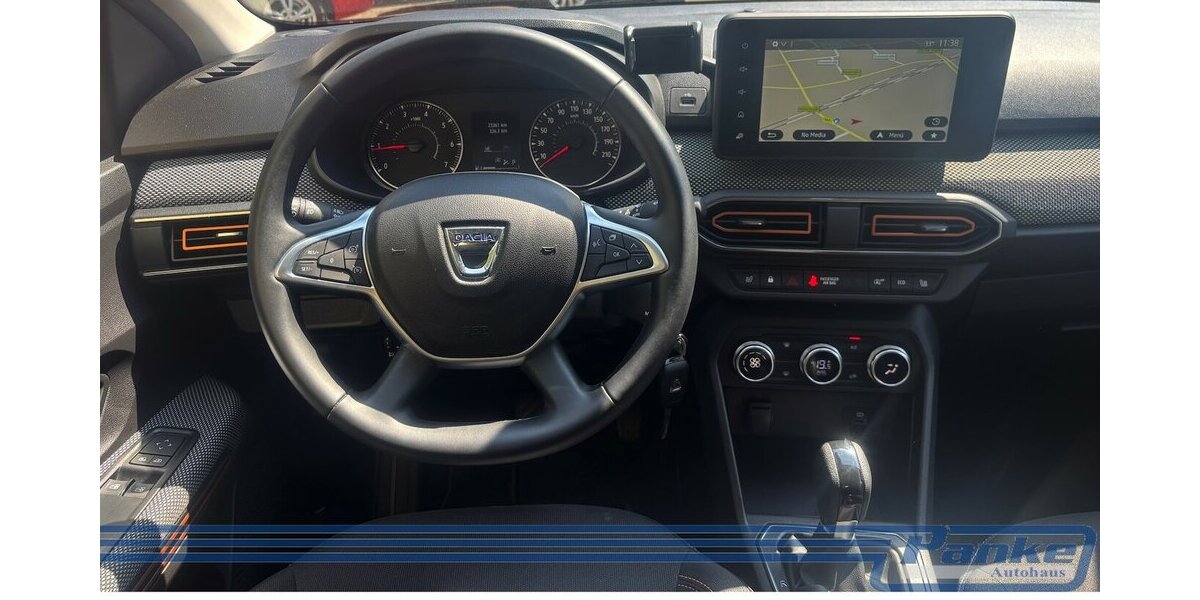 Dacia Sandero III Stepway Comfort Automatic 1 Hand 23.485 km 13.990 &euro; Berlin 13187