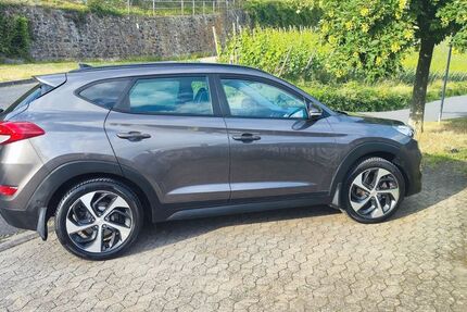 Hyundai TUCSON 139.000 km 14.000 &euro; Bad Neuenahr-Ahrweiler 53474