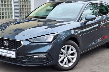 Seat Leon 17.620 km 22.995 &euro; Stadtallendorf 35260