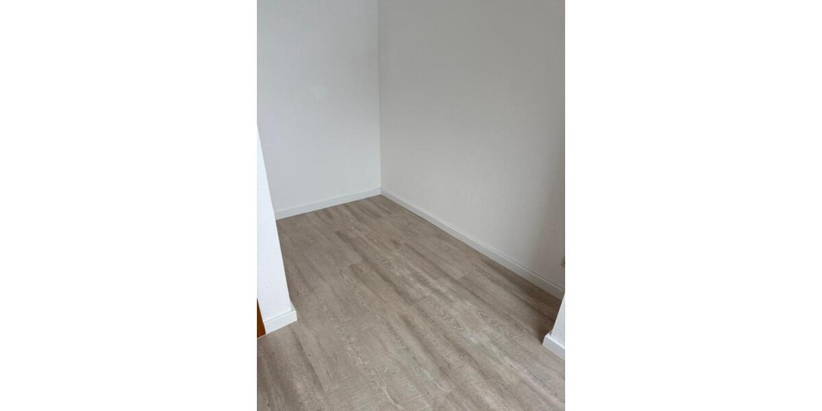 Etagenwohnung Neu Kaliß - 2.5 Zimmer, 57 m&sup2;, 400&euro; | Angebot:24572354