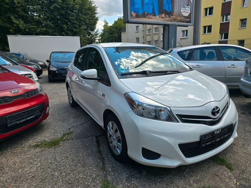 Yaris
