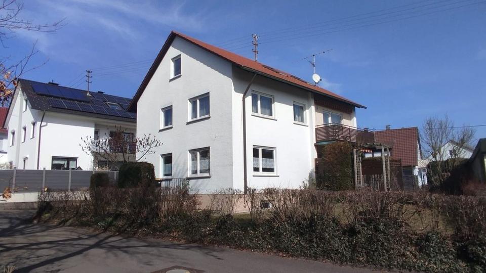 Mehrfamilienhaus, Wohnhaus Frickenhausen - 8 Zimmer, 150 m&sup2;, 610.000&euro; | Angebot:26990155