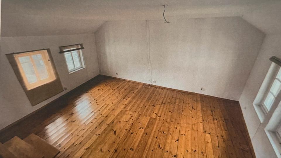 Einfamilienhaus Herborn - 5 Zimmer, 121 m&sup2;, 129.000&euro; | Angebot:26857845
