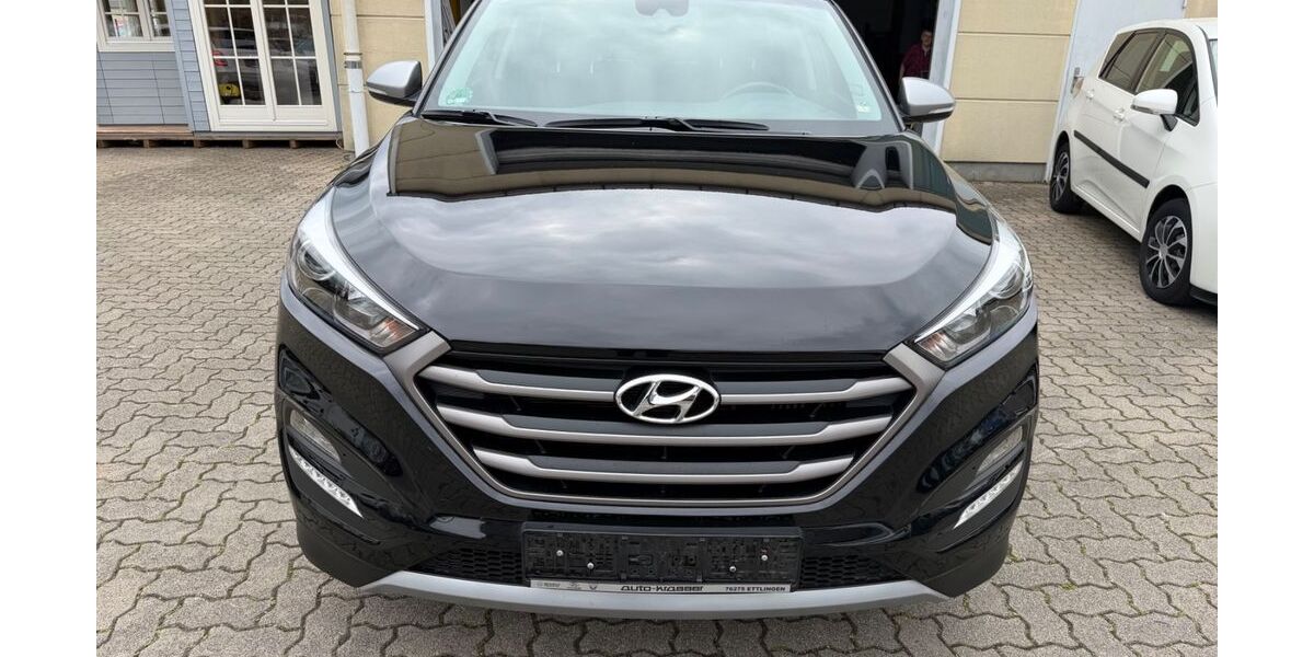 Hyundai TUCSON 93.000 km 16.999 &euro; Pforzheim 75179