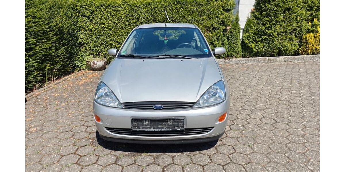 Ford Focus 109.806 km 900 &euro; Menden (Sauerland) 58708