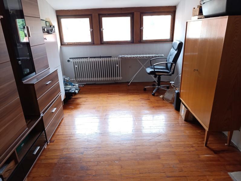 ObjNr:19723 - Großzügiges 1-2 Familienhaus in Lug 8 zimmer