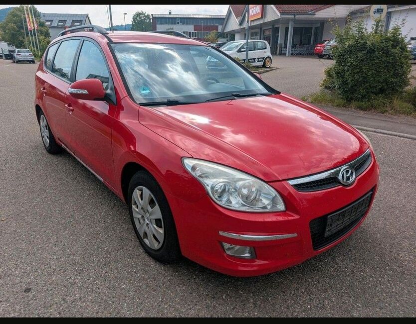 i30