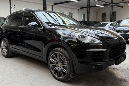 Porsche Cayenne 242.000 km 24.870 € Velbert 42551