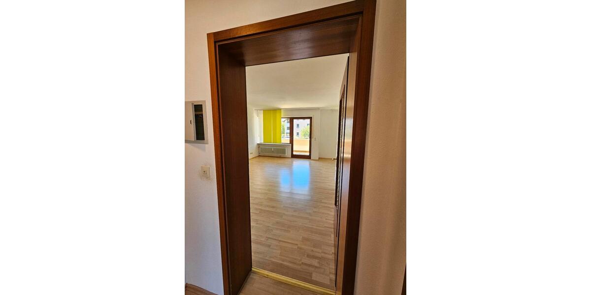 Hochparterre Bad Dürrheim - 2 Zimmer, 65 m&sup2;, 205.000&euro; | Angebot:26803422