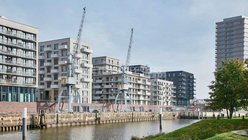 + HafenCity pur + Neubauwohnung mit Wasserblick in der Endetage + 3 zimmer