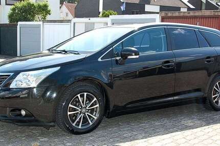 Toyota Avensis 302.700 km 3.280 &euro; Feucht 90537