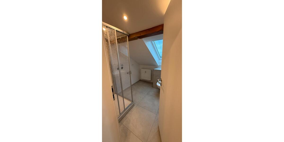 Dachgeschoßwohnung Vilsbiburg - 3 Zimmer, 78 m&sup2;, 790&euro; | Angebot:26123364