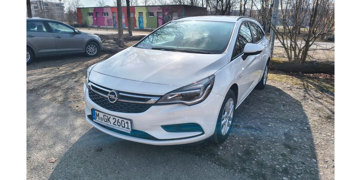 Opel Astra 54.000 km 11.590 &euro; München 80687