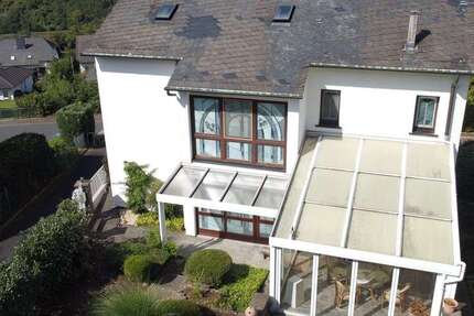 Wohnung Cochem - 3 Zimmer, 102 m&sup2;, 816&euro; | Angebot:26834701