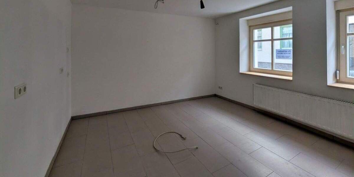 Reihenmittelhaus Harzgerode - 5 Zimmer, 168 m&sup2;, 129.000&euro; | Angebot:25880168
