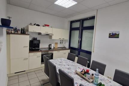 Provisionsfrei PraxisBüro oder Laden zu vermieten zimmer