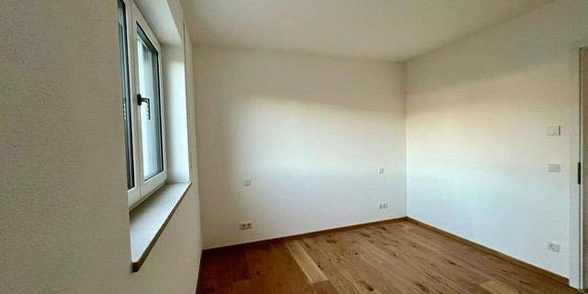 Wunderschöner Neubau 2 ZW EBK TG-Stellplatz Terrasse barrierefrei! 2 zimmer