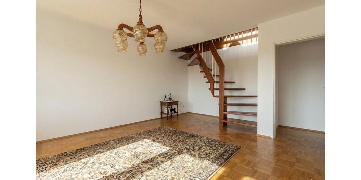 Etagenwohnung Völklingen - 3 Zimmer, 75 m&sup2;, 700&euro; | Angebot:26384026