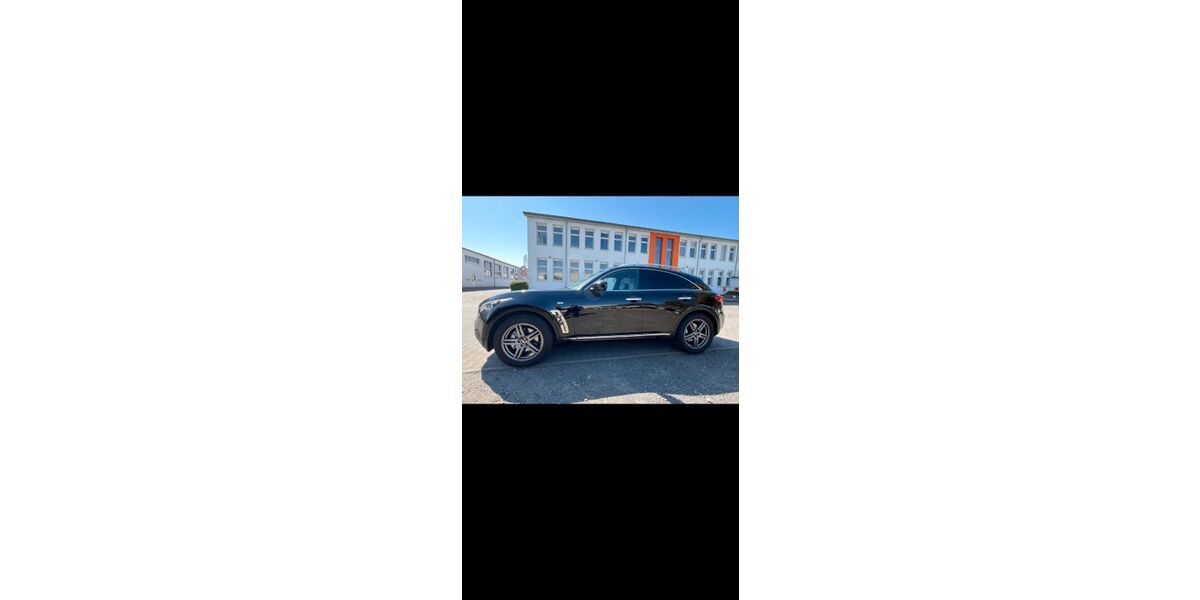INFINITI FX 227.000 km 9.500 &euro; Maintal 63477