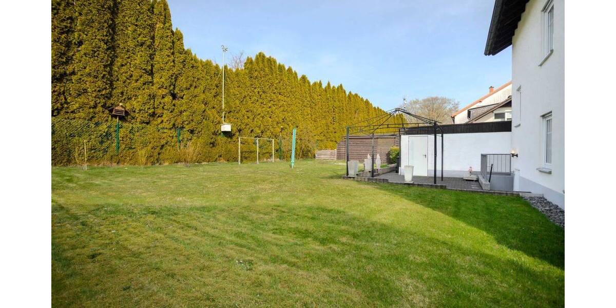 Mehrfamilienhaus, Wohnhaus Möhnesee Körbecke - 8 Zimmer, 190 m&sup2;, 680.000&euro; | Angebot:26128029