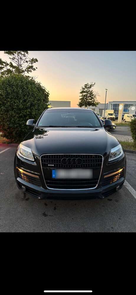 Q7