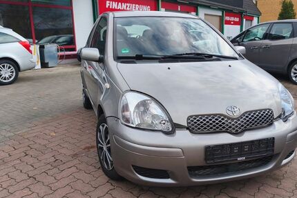 Toyota Yaris 150.552 km 2.490 &euro; Minden 32425