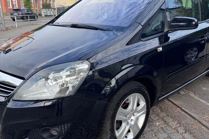 Opel Zafira 155.000 km 2.990 &euro; Berlin - Tempelhof 12107