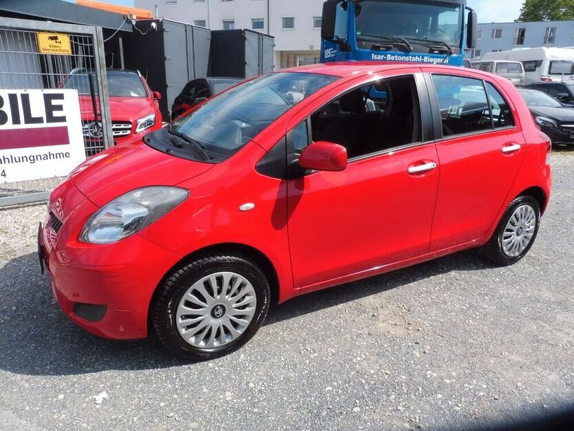 Yaris