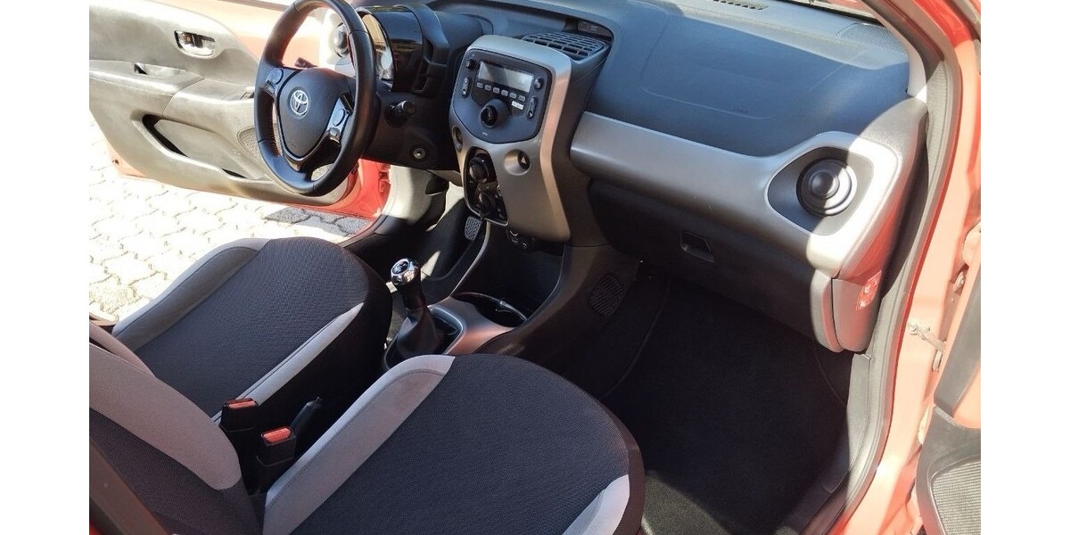 Toyota Aygo 62.500 km 9.700 &euro; Lenzkirch 79853