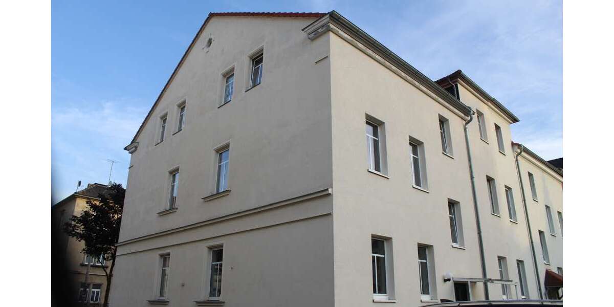 Attraktives Mehrfamilienhaus als Zins- und renditestarke Investition in Zittau West - Mehrfamilienhaus, Wohnhaus Zittau | Angebot:13435870