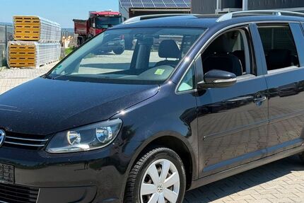 VW Touran 270.000 km 4.999 &euro; Köfering 93096