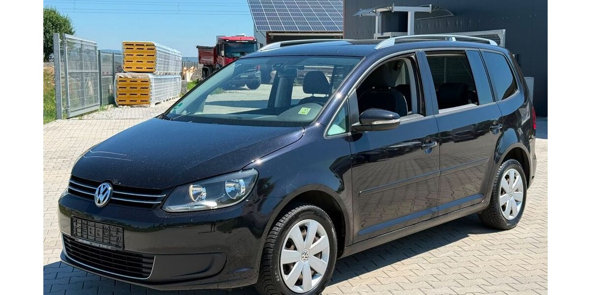 VW Touran 270.000 km 5.200 &euro; Köfering 93096