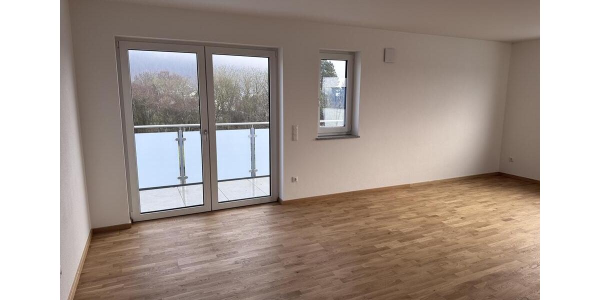 Einfamilienhaus Deggendorf - 3 Zimmer, 129 m&sup2;, 1.390&euro; | Angebot:25177514