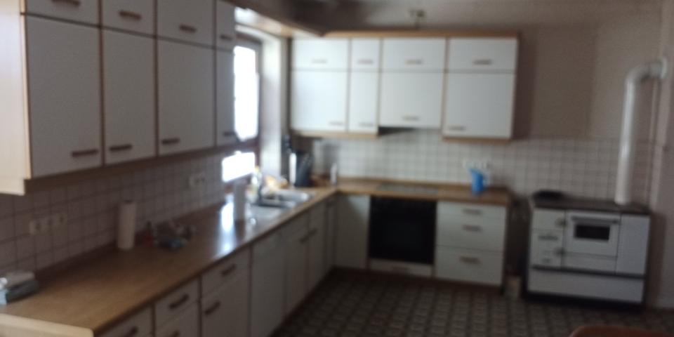 Mehrfamilienhaus, Wohnhaus Karsbach - 10 Zimmer, 210 m&sup2;, 270.000&euro; | Angebot:24627026