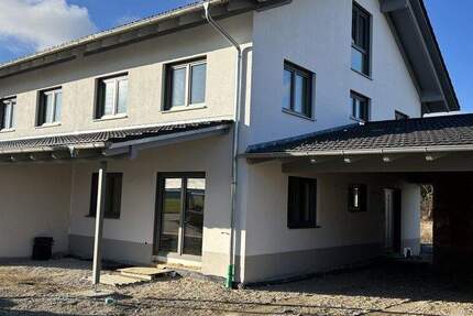 Haus Ampfing - 5 Zimmer, 151 m&sup2;, 1.900&euro; | Angebot:25777045