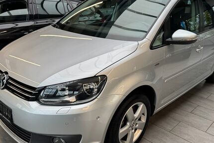 VW Touran 169.000 km 9.450 &euro; Detmold 32758