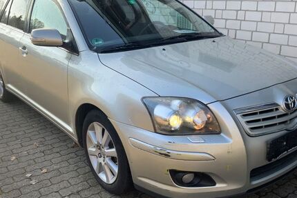 Toyota Avensis 262.066 km 1.700 &euro; Rellingen 25462
