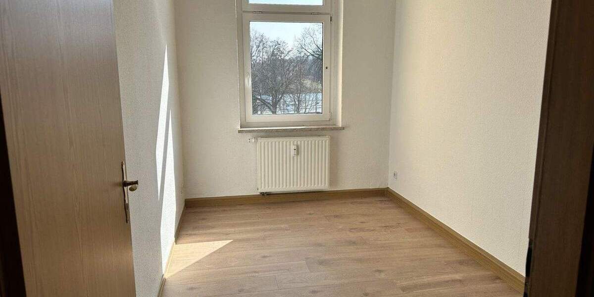 Etagenwohnung Oelsnitz/V. Oelsnitz - 3 Zimmer, 62 m&sup2;, 45.000&euro; | Angebot:25821697